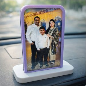 CAR DASHBOARD PHOTO STAND